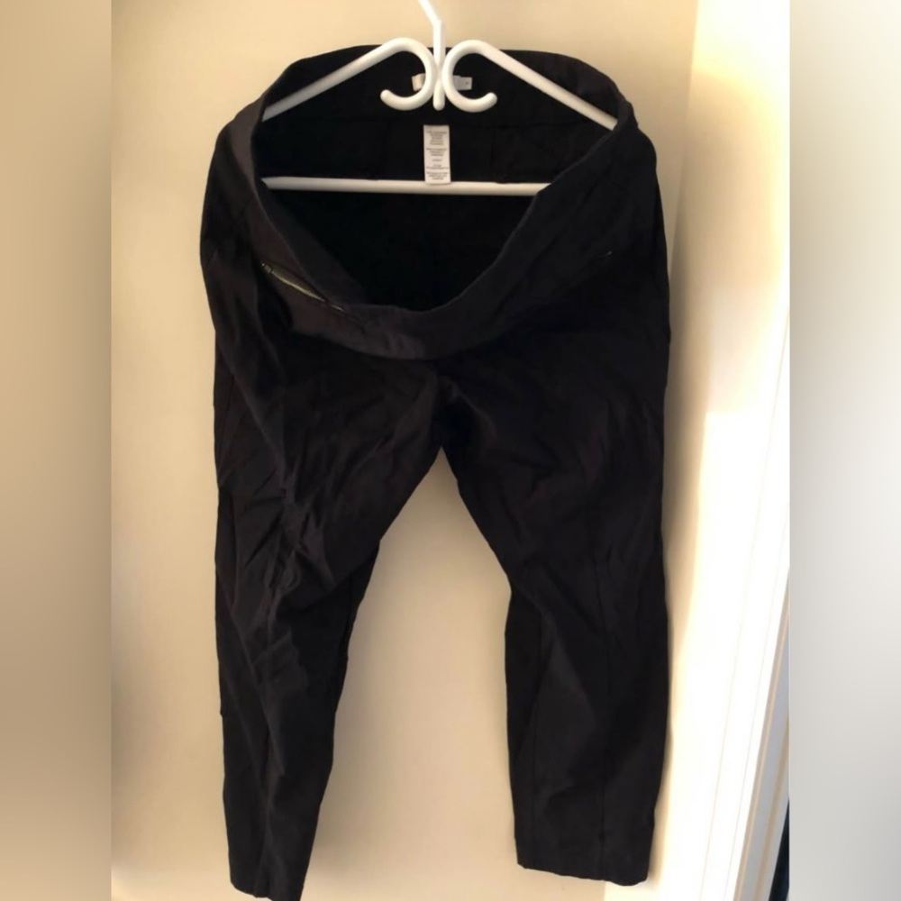 Women's Dress Pants (Ricki's)
- Size 18